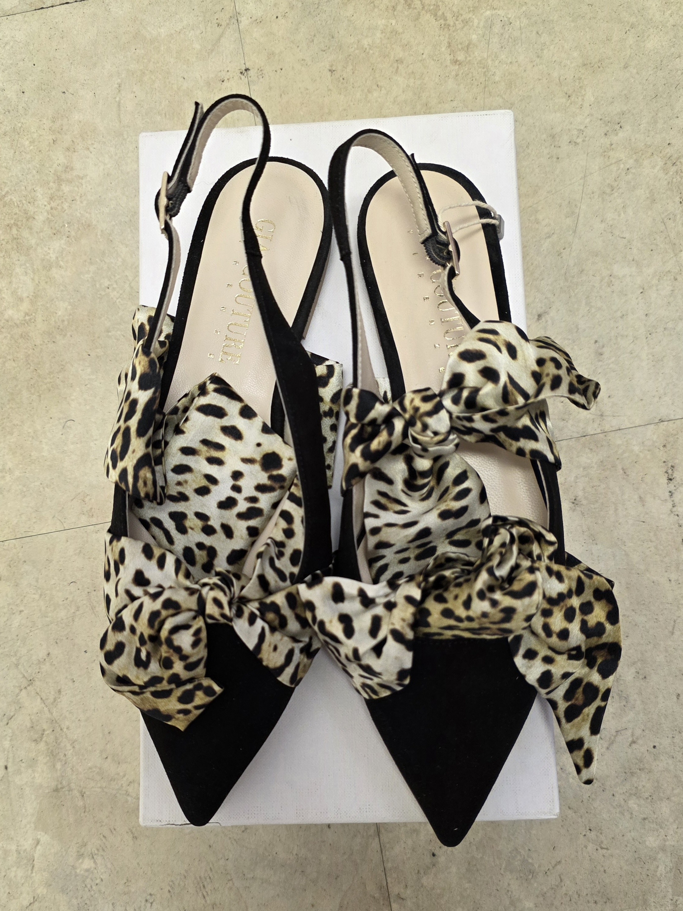 Gia Couture Eva Ballerina Flats Sandals With Bow